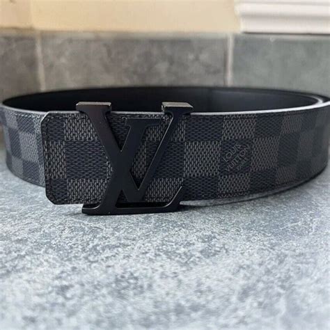 louis vuitton mens belt review|louis vuitton men's black belt.